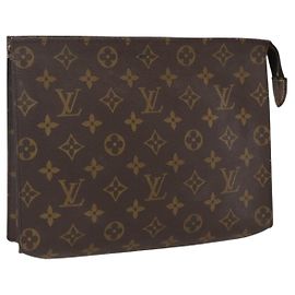LOUIS VUITTON Poche Toilette 26 Monogram M47542 LV Auth ep13560