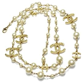 Collana in perle dorate con logo CC extra lunga 8 di Chanel 10A Shanghai