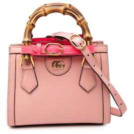 Borsa Diana Mini in Pelle di Vitello Rosa con Bamboo Gucci