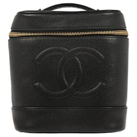 Beauty case vintage senza tempo Chanel in caviar alto