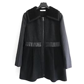 Cappotto Principessa in Lana, Nylon, Maglia e Pelle Prada Autunno 2008