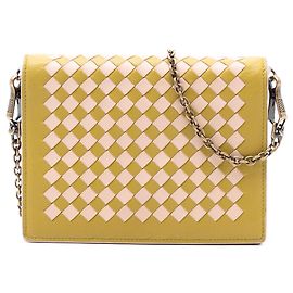 Gelbe Nappa Intrecciato Geldbörse mit Kette von Bottega Veneta