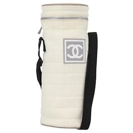 Borsa porta bottiglia in nylon bianco e argento della linea sportiva CHANEL con CC Auth bs33406