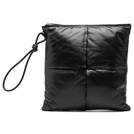 Pochette quadrata imbottita in pelle nera Intrecciato di Bottega Veneta