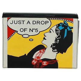 Chanel Solo una Gota de No.5 Clutch Comic Coco en Charol