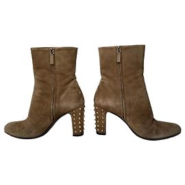 Botas de tacón con tachuelas Gucci vintage marrón 37
