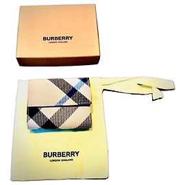 Compact leather and fabric wallet with Burberry check
