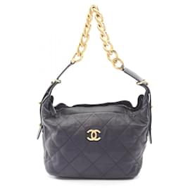 Borsa a Spalla Matelassé Chanel in Pelle di Agnello Blu Navy