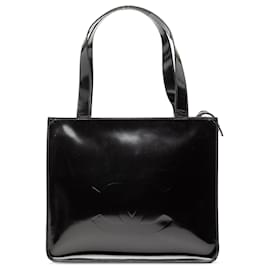 Sac fourre-tout en vernis noir CC de Chanel