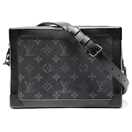 Borsa a Spalla Soft Trunk Monogram Eclipse di Louis Vuitton