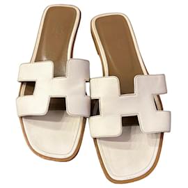 Hermès Oran Sandalen aus weißem Leder