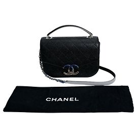 Borsa a spalla in pelle di vitello grana nera Chanel