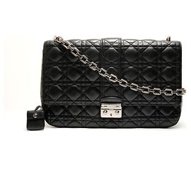Große Schultertasche aus Cannage-Leder New Rock mit Kette von Christian Dior