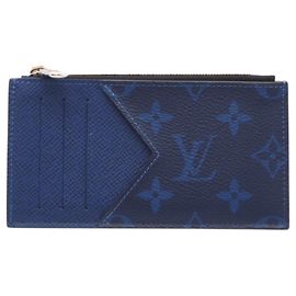 Monedero y tarjetero Taigarama de Louis Vuitton