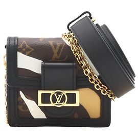 Bum bag Dauphine BB Monogram League of Legends Louis Vuitton