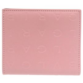 Bulgari Bvlgari Infinitum Logomania Geldbörse aus Kalbsleder in Rosa