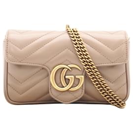 Borsa Super Mini in Pelle Trapuntata GG Marmont di Gucci