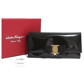 Salvatore Ferragamo Vara Ribbon Patent Long Wallet