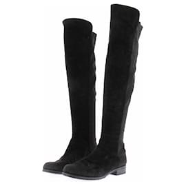 Bota over-the-knee preta em camurça - Stuart Weitzman