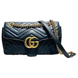 Gucci Borsa a spalla GG Marmont matelassé con catena