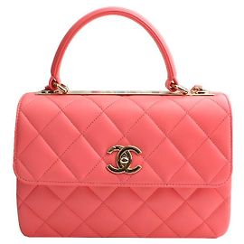 Chanel Borsa tote e crossbody piccola CC neon corallo alla moda