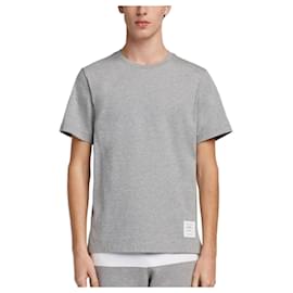 Kurzarm-T-Shirt, mittleres Gewicht, lockere Passform mit seitlichem Schlitz - Thom Browne