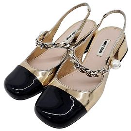 Miu Miu Slingback in vernice