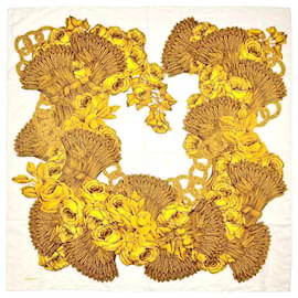 Bufanda de Seda Ramo de Otoño Beige Claro - Chanel