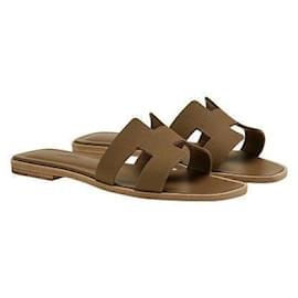 Sandali Oran Epsom Etoupe - Hermès