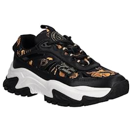 Barocke Wander-Sneaker aus Porzellan - Versace