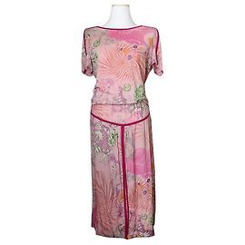Etro Completo t-shirt e gonna rosa a due pezzi