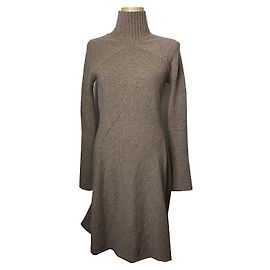 Balenciaga Vestido de lã tricotada em taupe