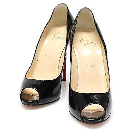 Christian Louboutin Pumps FLO nere in vernice per donne