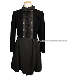 Etro Schwarzes graues Samt besticktes Kleid Wollmantel