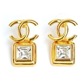 Chanel Orecchini quadrati in cristallo CC dorato