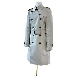 Burberry Harbourne Langer Stein-Trenchcoat