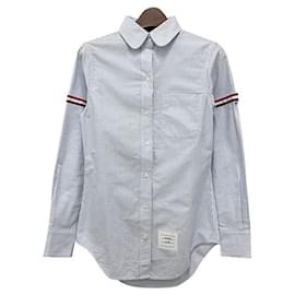 Oxford-Hemd mit drei Streifen-Armband in Hellblau - Thom Browne