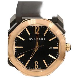 Bulgari Cassa Octo in oro rosa con cinturino in gomma nera