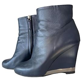 Botines de cuña de cuero azul marino Chanel