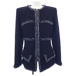 Chaqueta Chanel sin cuello