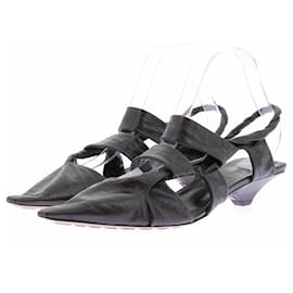 Mule Bottega Veneta in pelle nera