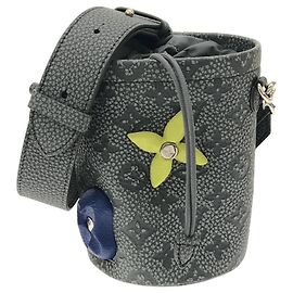 Louis Vuitton Kreide Handtasche