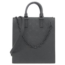 Louis Vuitton Taurillon Monogram Sac Plat Messenger Handbag