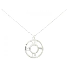 Collana medaglione aperto medio Atlas di Tiffany & Co.