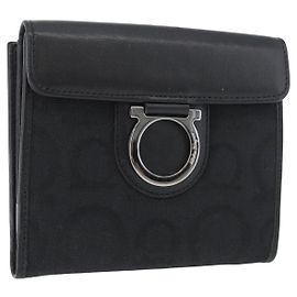 Portafoglio Compatto Gancini in Pelle di Nylon Nera Auth BA11154V di Salvatore Ferragamo