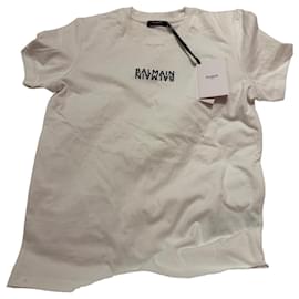 Camiseta blanca Balmain con logo