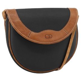 Bolsa de Ombro Christian Dior em PVC Couro Preto Dourado Auth BA11060
