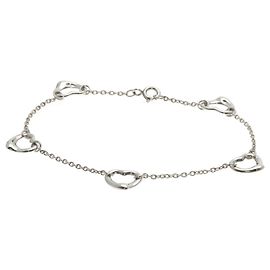 Bracciale in argento Open Heart di Tiffany & Co.
