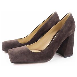 Décolleté in Suede TOWER di Bottega Veneta