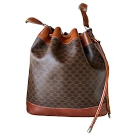 Borsa a secchiello Céline in tela Macadam e pelle marrone